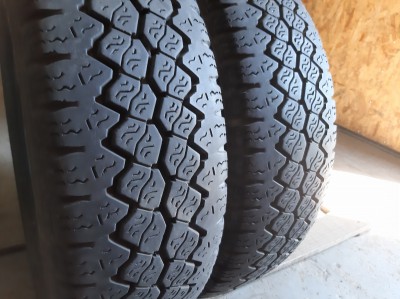 Шини на авто в хорошому стані Firestone CVW 3000   . . шириною 195 висотою 70 радіусом R 15C низькі ціни