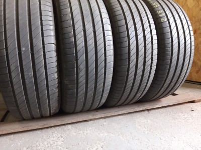 Шини на авто в хорошому стані Michelin Primacy 4    шириною 215 висотою 55 радіусом R 17 низькі ціни