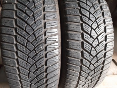 Уживані шини з Європи Fulda Kristall Control HP 2 . 195/55 R 16 Шини на авто в хорошому стані Fulda Kristall Control HP 2 . шириною 195 висотою 55 радіусом R 16 низькі ціни