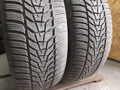 Уживані шини з Європи Hankook Winter I Cept Evo 3* . 235/55 R 19 Шини на авто в хорошому стані Hankook Winter I Cept Evo 3* . шириною 235 висотою 55 радіусом R 19 низькі ціни