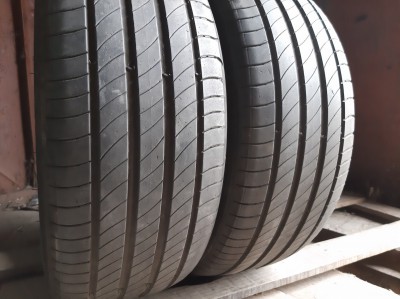 Уживані шини з Європи Michelin E-Primacy . … . 215/50 R 17 Шини на авто в хорошому стані Michelin E-Primacy . … . шириною 215 висотою 50 радіусом R 17 низькі ціни