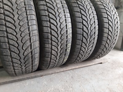 Шини на авто в хорошому стані Bridgestone Blizzak LM-32   шириною 225 висотою 60 радіусом R 16 низькі ціни