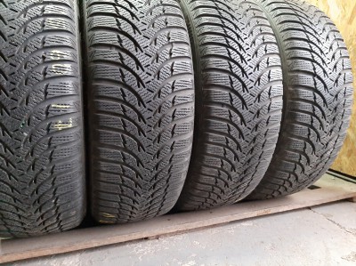Уживані шини з Європи Kumho WinterCraft WP51. … . 225/60 R 17 Шини на авто в хорошому стані Kumho WinterCraft WP51. … . шириною 225 висотою 60 радіусом R 17 низькі ціни