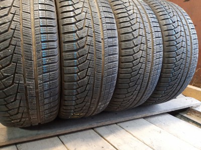 Уживані шини з Європи Hankook Winter I`cept EVO 2 205/45 R 17 Шини на авто в хорошому стані Hankook Winter I`cept EVO 2 шириною 205 висотою 45 радіусом R 17 низькі ціни