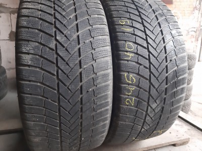 Шини на авто в хорошому стані Bridgestone Blizzak LM-005       шириною 245 висотою 40 радіусом R 19 низькі ціни