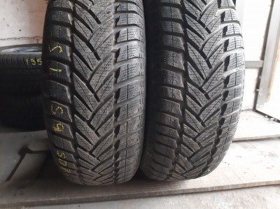 Уживані шини з Європи Dunlop SP WinterSport M3 205/65 R 15 Шини на авто в хорошому стані Dunlop SP WinterSport M3 шириною 205 висотою 65 радіусом R 15 низькі ціни