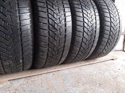 Уживані шини з Європи Dunlop Winter Sport 5 . . 255/50 R 19 Шини на авто в хорошому стані Dunlop Winter Sport 5 . . шириною 255 висотою 50 радіусом R 19 низькі ціни