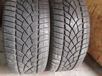 Уживані шини з Європи Dunlop SP Winter Sport 3D . 235/45 R 19 Шини на авто в хорошому стані Dunlop SP Winter Sport 3D . шириною 235 висотою 45 радіусом R 19 низькі ціни