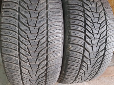 Уживані шини з Європи Hankook Winter i*Cept evo 3 255/40 R 20 Шини на авто в хорошому стані Hankook Winter i*Cept evo 3 шириною 255 висотою 40 радіусом R 20 низькі ціни