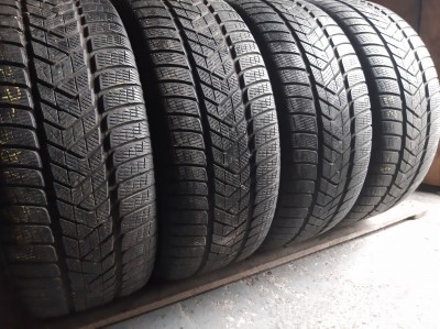 Уживані шини з Європи Pirelli Scorpion Winter . / 255/45 R 20 Шини на авто в хорошому стані Pirelli Scorpion Winter . / шириною 255 висотою 45 радіусом R 20 низькі ціни